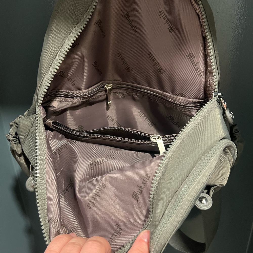 Small backpack - Picture 2 of 4